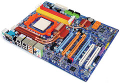 (Klik za uvećanje: JPEG, 91 KB) Gigabyte GA-MA790FX-DQ6